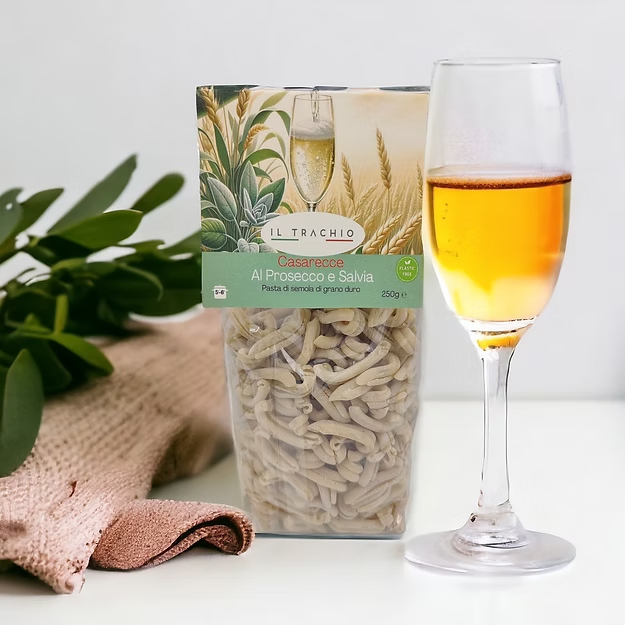 Casarecce al prosecco e salvia